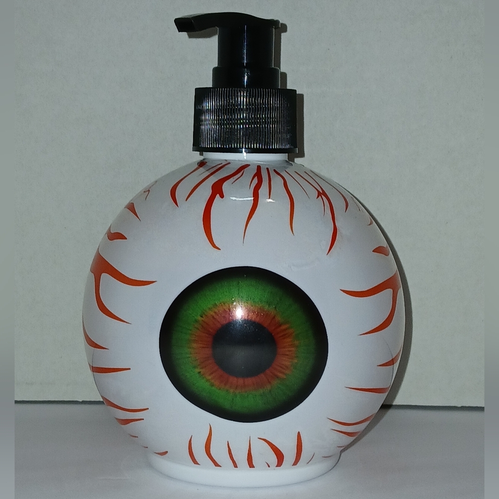 White and Green Eyeball Design Hand Soap Dispenser - Sweet Cherry Scented